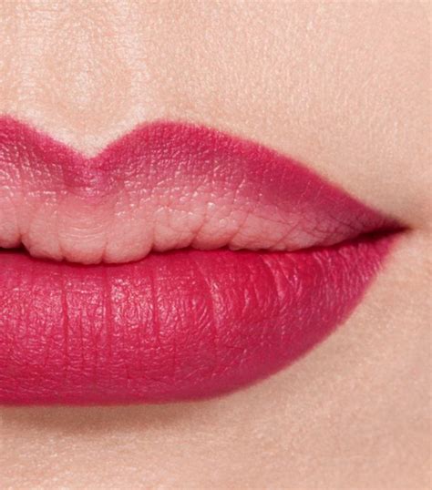 chanel le crayon lévres in pretty pink|CHANEL LE CRAYON LEVRES Longwear Lip Pencil .